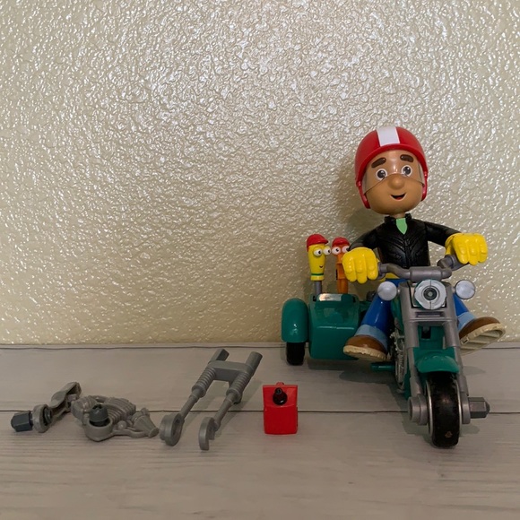 Mattel Disney Handy Manny Motorcycle 🏍 Talking Interactive Toy With Accessories - Picture 13 of 13